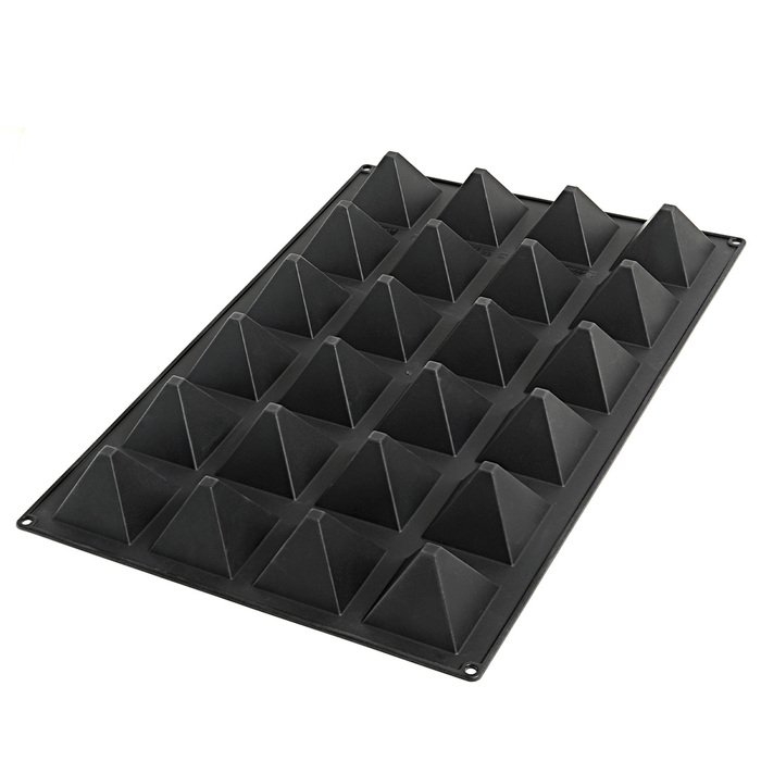 SQ057/YL Форма силіконова 600x400 мм, 'піраміда' 72х72 мм, h 60 мм