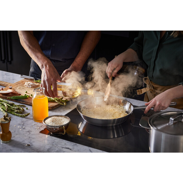 Сковорода Fiskars All Steel Pure матовая 28 см (1065628)