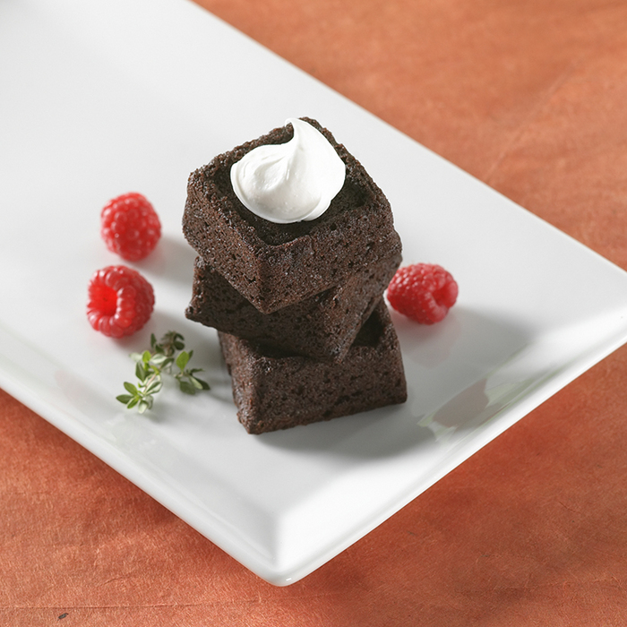 Деко Nordic Ware Brownie, 24,6 х 24,6 х 2,2см