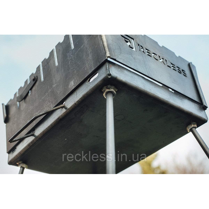 Угольный мангал на 10 шампуров Reckless KL-10/3