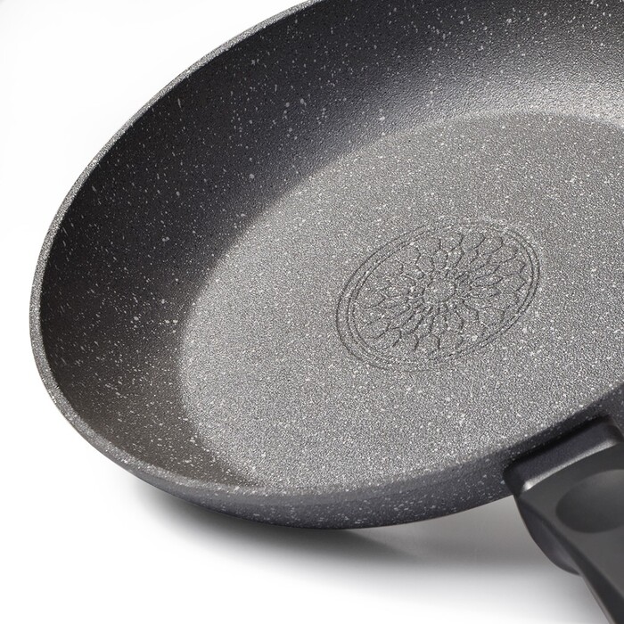 Сковорідка Fissman FUEGO STONE 24x4,6 см (4268)