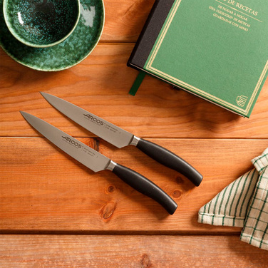 210400 Ніж поварський 150 мм серія 'Clara'