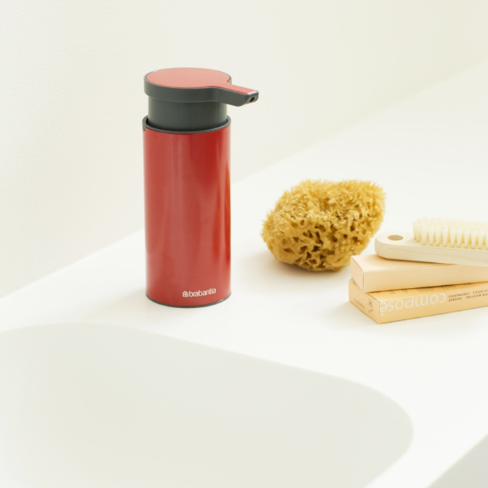 Дозатор для рідкого мила червоний Classic Brabantia