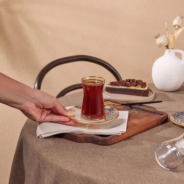 Чайний сервіз із 12 предметів на 6 персон KARACA