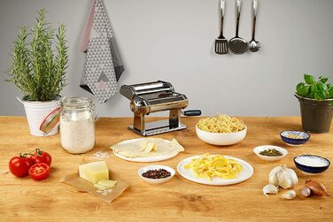 Машинка для приготовления макаронных изделий Fackelmann