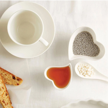 Салатниця Maxwell & Williams WHITE BASICS HEART порцелянова, 14,5 х 14,5 х 6,5 см, 340 мл