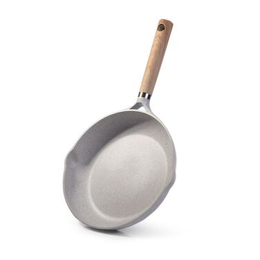 Сковорода 24 см Borneo Fissman