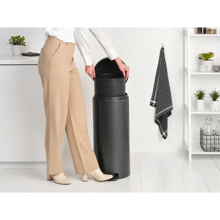 Бак для сміття з педаллю 30 л Brabantia
