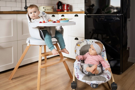 Меблі для годування