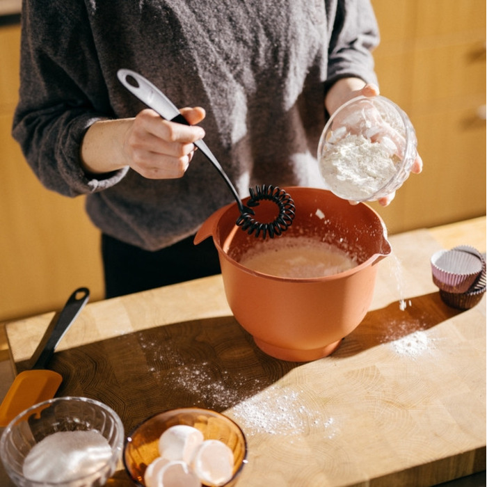 Вінчик спіральний Fiskars Essential 35,5 см (1079061)