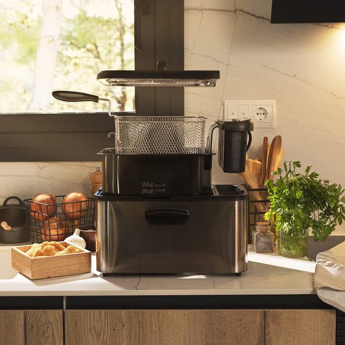 Фритюрниця масляна 4,2 л Cleanfry Luxury 4000 Dark Cecotec