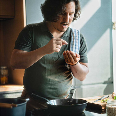 Сотейник Fiskars Hard Face 26 см (1075529)