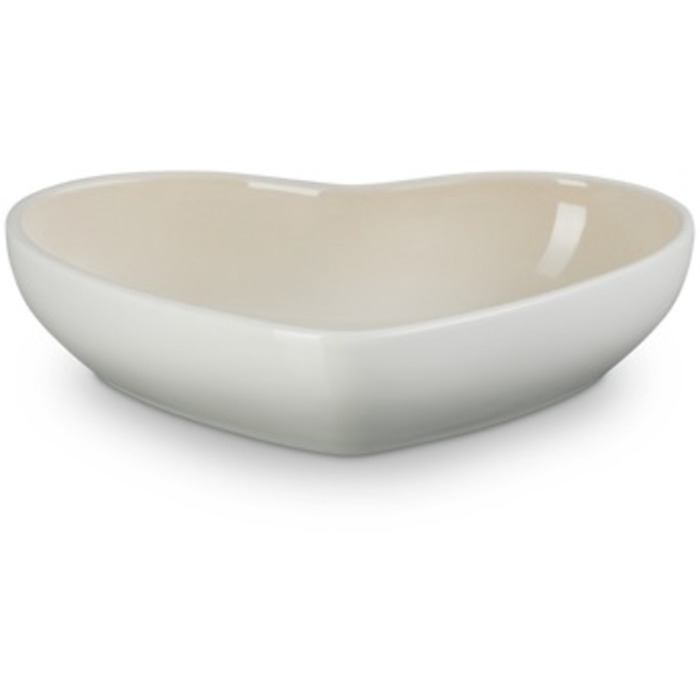 Блюдо сервировочное в форме сердца 20 см, бежевое Heart Le Creuset