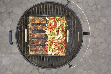 Угольный гриль Weber Master-Touch E-6755 67 см черный 1500230 Код: 011769