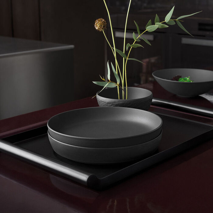 Блюдо з високими бортиками 24 см чорне, La Boule Villeroy & Boch