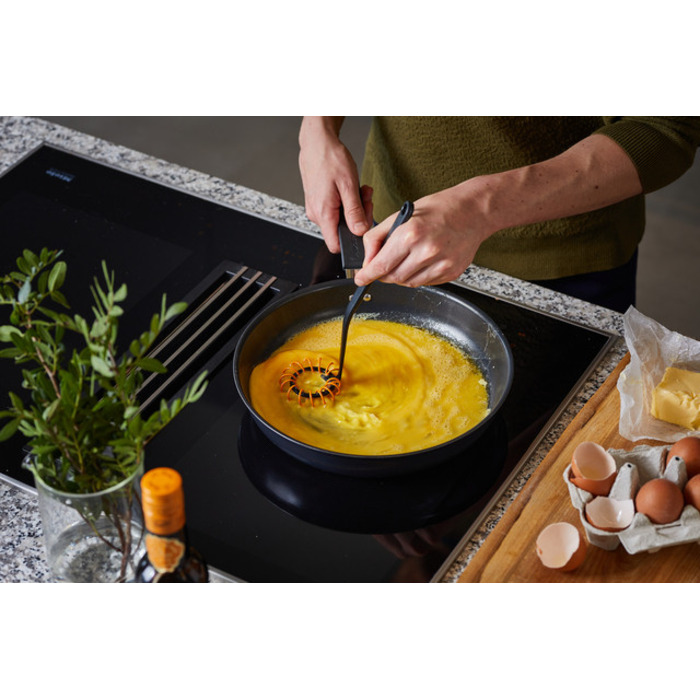 Вінчик спіральний Fiskars Functional Form (1014438)