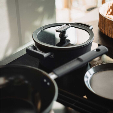 Кастрюля Fiskars Hard Face 3,5 л (1075526)