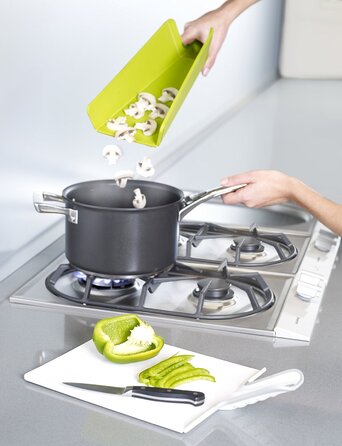 Обробна дошка чорна Chop2Pot Plus Large Joseph Joseph