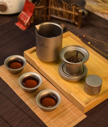 Чай iBasingo для одного набору Титановий чайник для подорожей на відкритому повітрі зі вставкою Кемпінг Портативний китайський чайний набір кунг-фу Двошарова чайниця з ситечком для чаю та 3 міні-чашки 40 мл Ti3105D (заварник Ti3104d з фільтром і 3 чашками