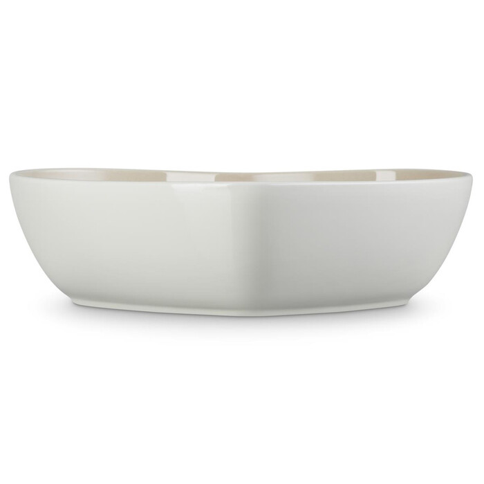 Блюдо сервірувальне у формі серця 30 см, бежеве Heart Le Creuset