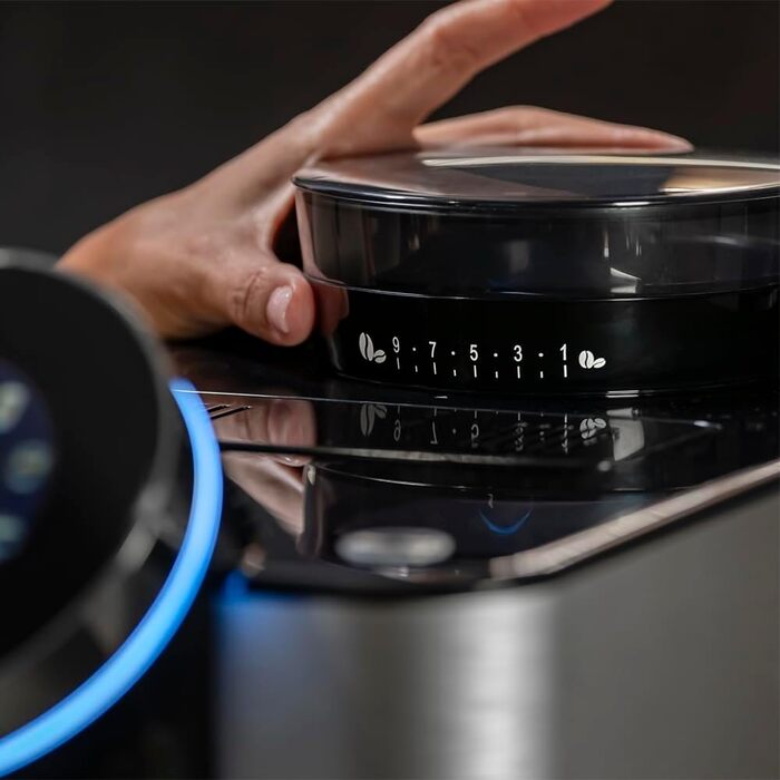 Кавомашина з сенсорним екраном 1450 Вт, 15 бар Cremmaet Spin Cecotec