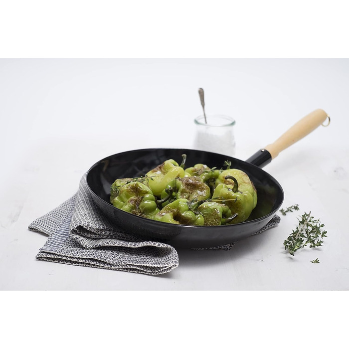 Сковорода дроворуба 30, CLASSIC - ЧОРНА ЕМАЛЬ, діаметр 30 см, висота 14,2 см, емаль, чорна, з дерев'яною ручкою і кільцем для підвішування, індукційна, 0561-022