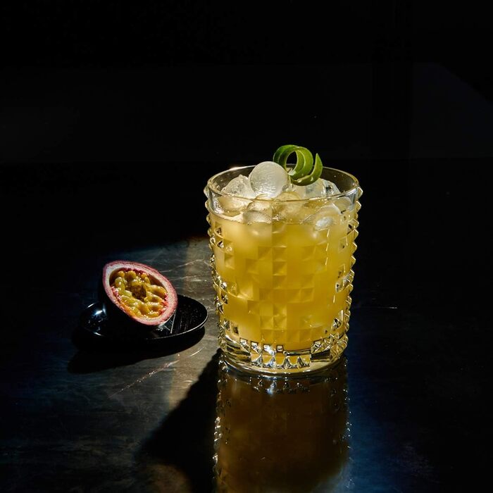 Силіконова льодогенератор Lurch ICE FORMER преміум-класу з кришкою на 20 кубиків льоду розміром 3 см, чорний, кубик 3 см (кулька 3 см)