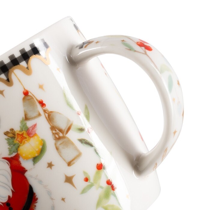 Набір Fissman з кружки 280 мл та іграшки порцеляна (14037)