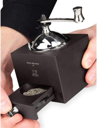 Млин для перцю Roellinger 13 см - Натхненний традиційною кривошипно-шатунною фрезою Peugeot з шухлядою - Виготовлений з деревини, сертифікованої PEFC - Шоколадні кольори