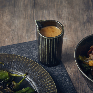 Молочник 100 мл, Terra Porcelain Black Fluted, GenWare