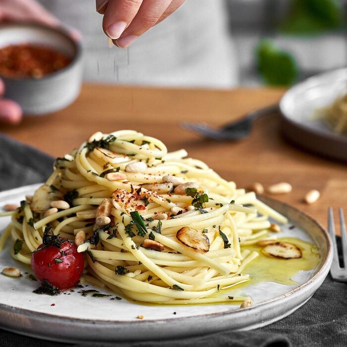 Інструкція SPRINGLANE Nonna, нержавіюча сталь, виробник макаронних виробів включно з брошурою з рецептами, сушарка для макаронних виробів і 3 насадки для нарізки спагетті, лазаньї, тальятелле - (насадка для лінгвіні, аксесуари)