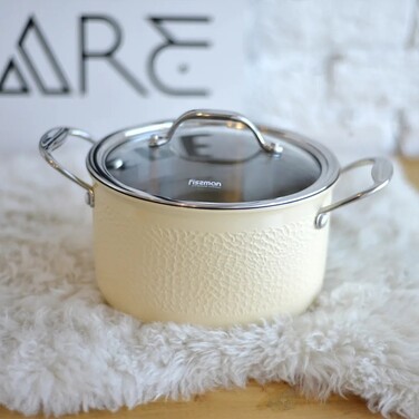 Каструля з кришкою 18 см 2 л BRIGITTE Fissman