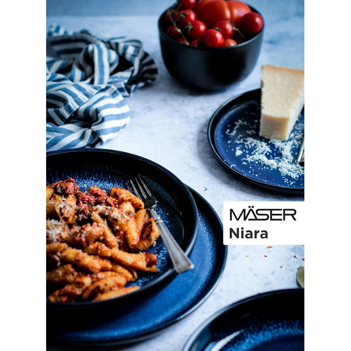 Современный набор посуды из 12 предметов из керамики серого и черного цветов MÄSER