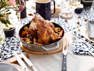 Магнітна дерев'яна підставка для посуду, кругла 16,5 см Staub