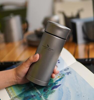 Титановые термосы Бутылки 450 мл Вакуумная кружка с фильтром Женщины Мужчины Спорт Велоспорт Бутылка для воды Двухслойная Легкая Походная Кемпинг Портативная Чай Кофе Вино Бизнес-Чашка Ti3010D (300 мл Ti3009d)