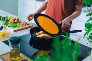 Кришка Fiskars Functional Form з силіконом (1027305)