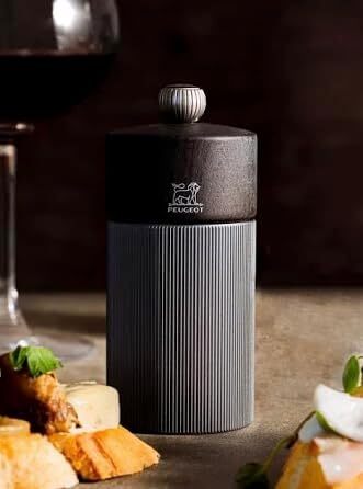 Подарунковий набір Line - Млин для перцю Млин для солі 12 см Лійка для спецій - Класичне регулювання помелу - Алюміній Деревина, сертифікована PEFC - Duo Line Carbon