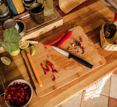 Нож для корнеплодов Fiskars Functional Form (1057542)