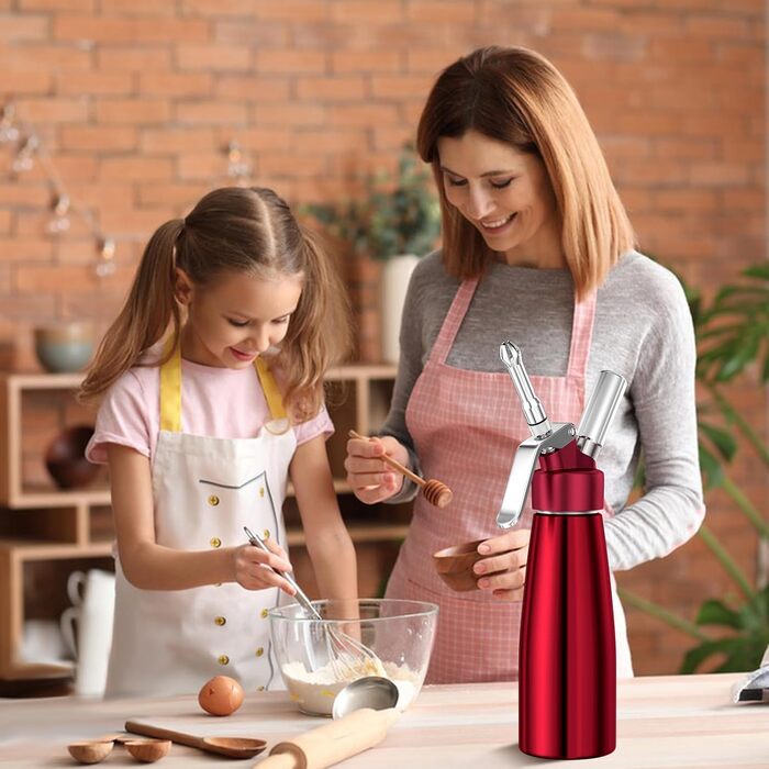 Диспенсер для вершків 500 мл червоний Newaner