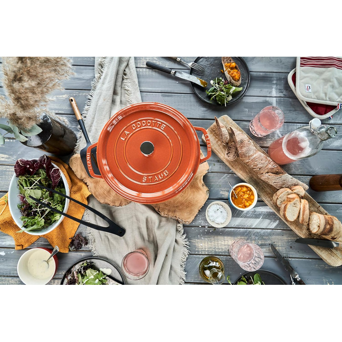 Чавунна каструля/кокотниця STAUB, кругла, 8,35 л, функція Ароматичний дощ для оптимального зволоження, для всіх типів варильних поверхонь, включаючи індукційні та духові шафи, (кориця, 28 см)