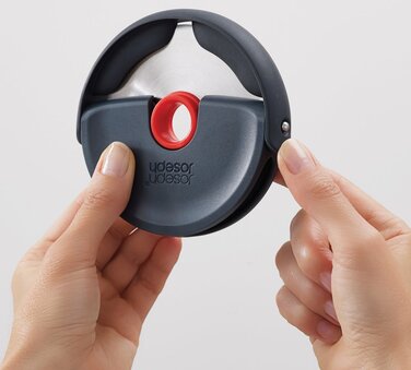 Нож для пиццы серый Disc Joseph Joseph