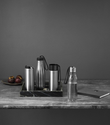 Пляшка для води active, 700 мл, чорна Eva Solo