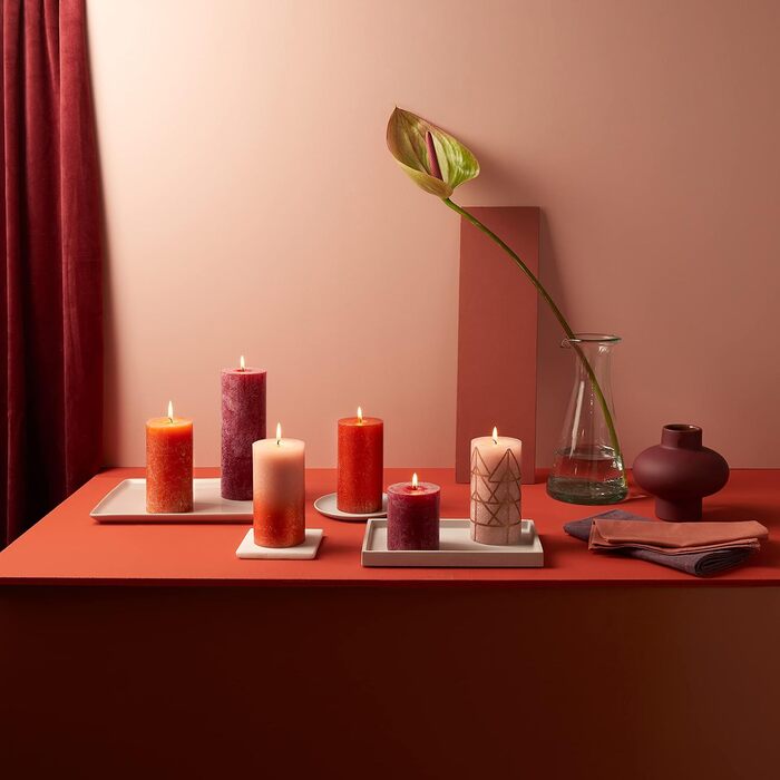 Свічки Bolsius Rustic Pillar - Оливково-зелені - Набір з 4 шт. - Декоративні побутові свічки - Час горіння 60 годин - Без запаху - Натуральний рослинний віск - Без пальмової олії - Оливково-зелені (13 x 7 см, помаранчеві)