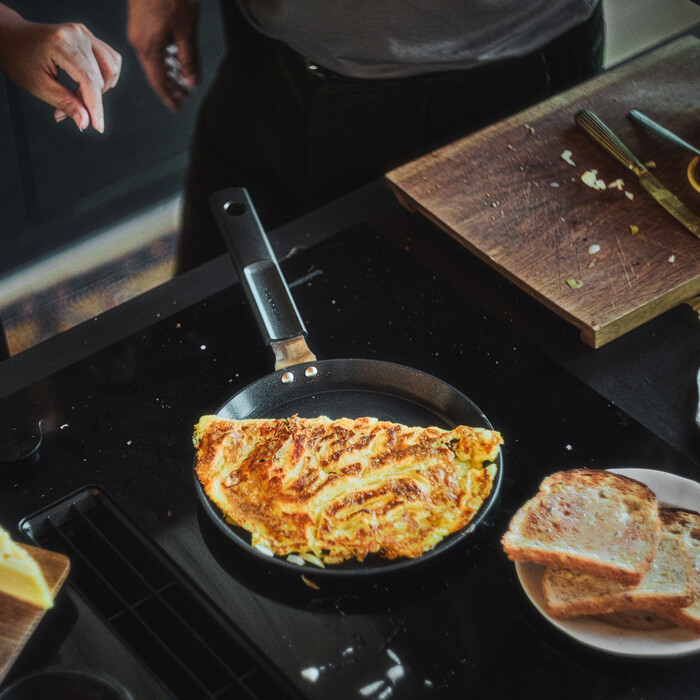 Сковорода для млинців Fiskars Hard Face 22 см (1075522)
