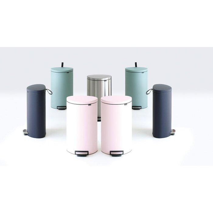 Сміттєвий бак з педаллю 40 л безшумний білий Flatback + Brabantia