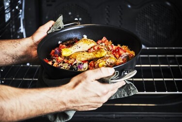 Tefal Кастрюля с крышкой Unlimited, 26см, 2.5л, алюминий, стекло, черный