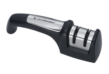 Точилка для ножів Black Le Creuset