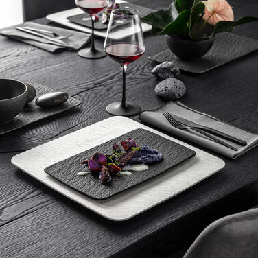 Тарілка 28 х 17 см Black/Gray Manufacture Rock Villeroy & Boch