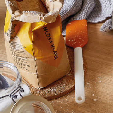 Лопатка силіконова Fiskars Functional Form, біла (1023615)