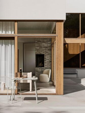 Графин для воды 1 л, дымчатый Fuumi Blomus